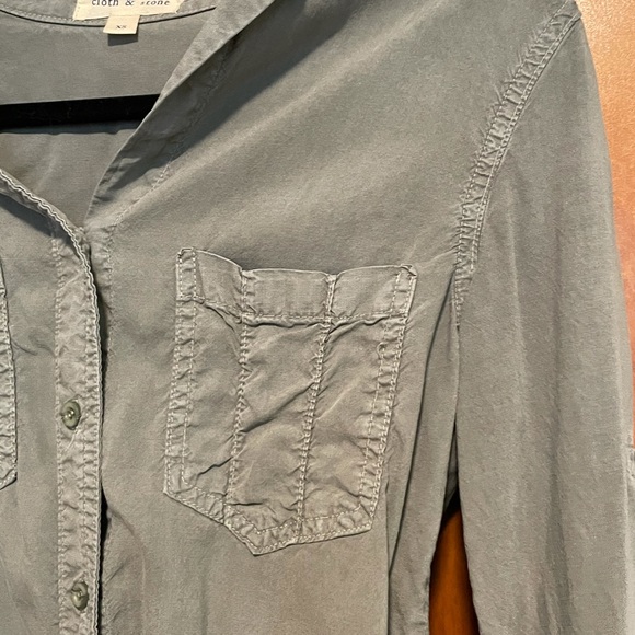 Cloth & Stone Button Down - Picture 7 of 8